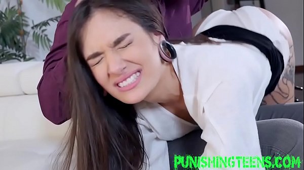 Spanking no bumbum da gostosa